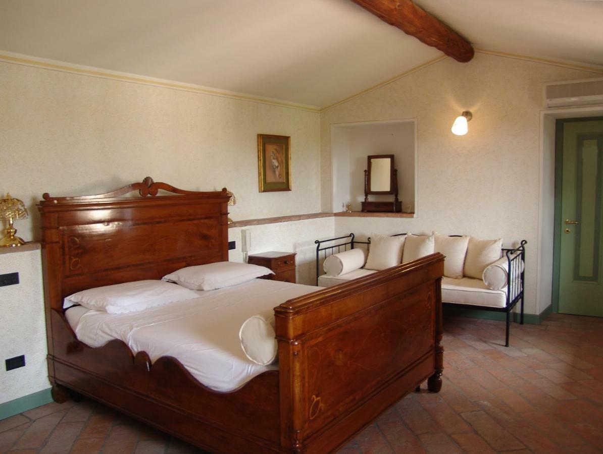B&B Il Dosso Corte Franca Bagian luar foto