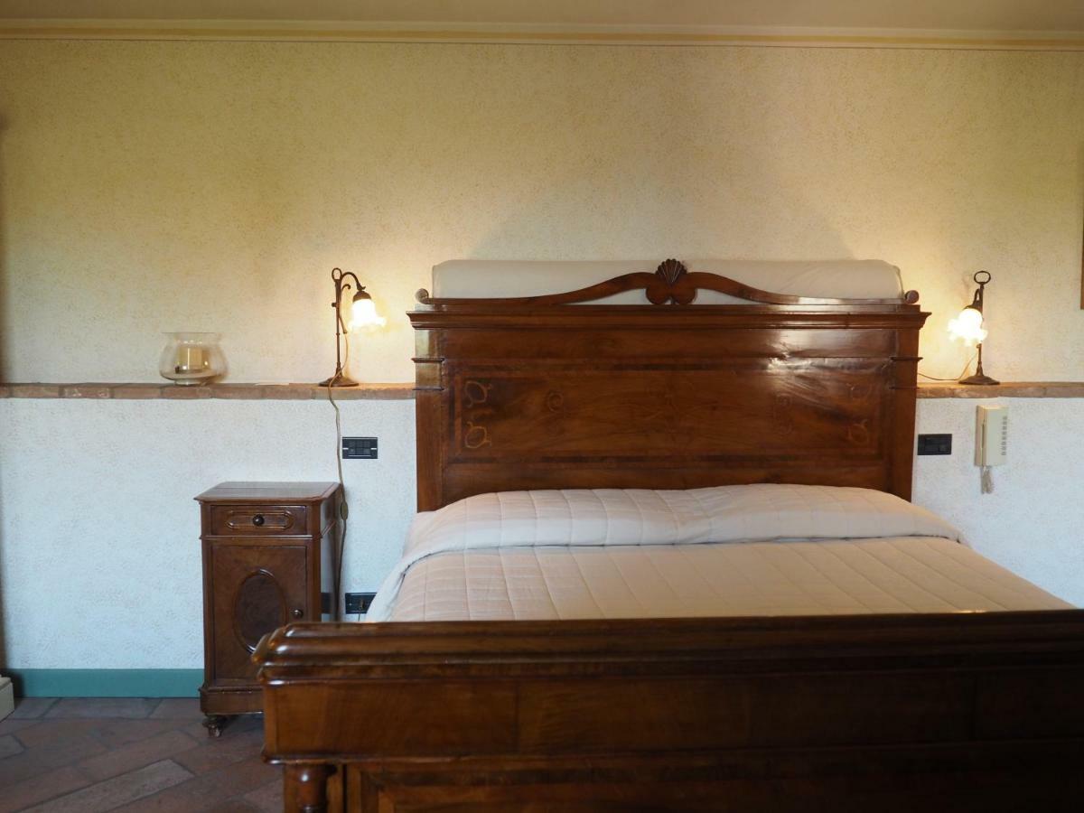 B&B Il Dosso Corte Franca Bagian luar foto