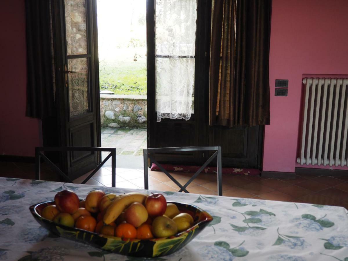 B&B Il Dosso Corte Franca Bagian luar foto