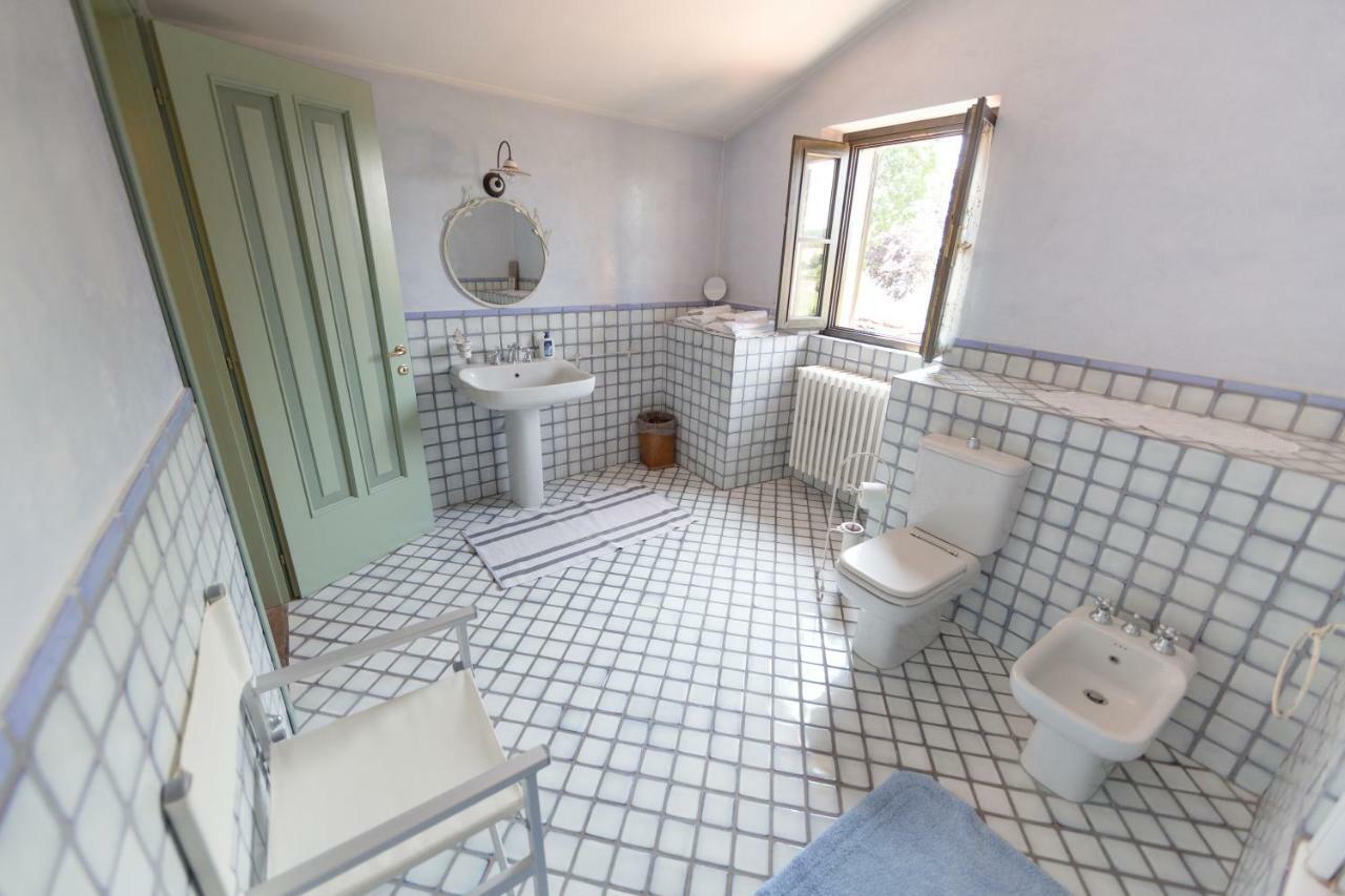 B&B Il Dosso Corte Franca Bagian luar foto